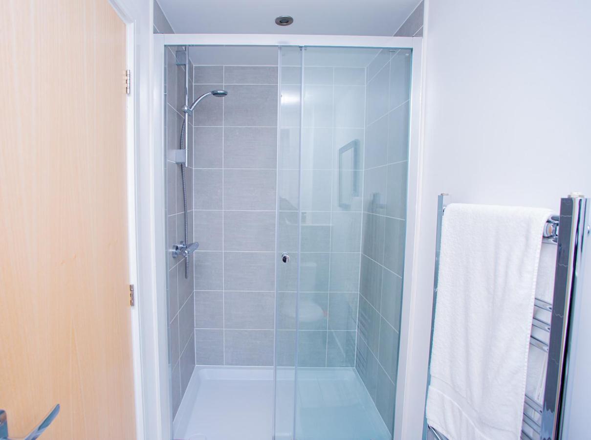 Mills Apartment - Two Bedroom En-Suite Apartment Northampton Luaran gambar