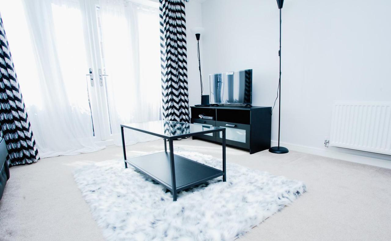 Mills Apartment - Two Bedroom En-Suite Apartment Northampton Luaran gambar