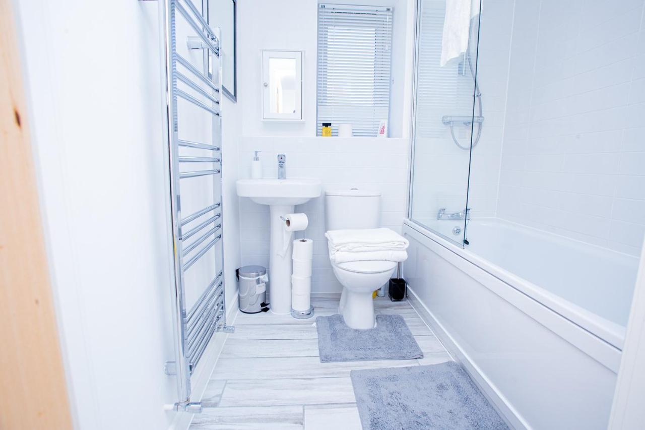 Mills Apartment - Two Bedroom En-Suite Apartment Northampton Luaran gambar